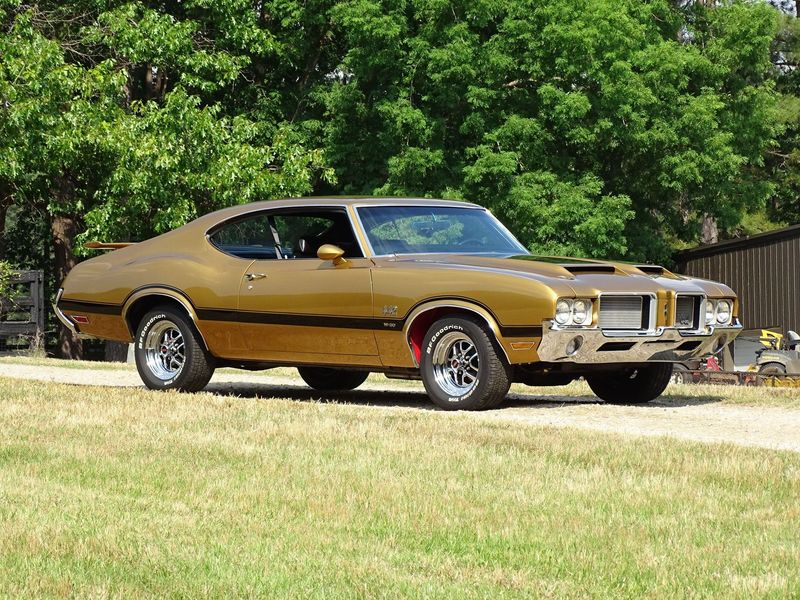 Oldsmobile 442 W-30